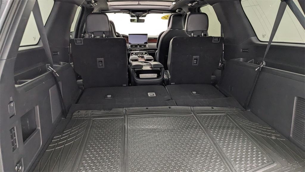 used 2024 Lincoln Navigator L car, priced at $75,548