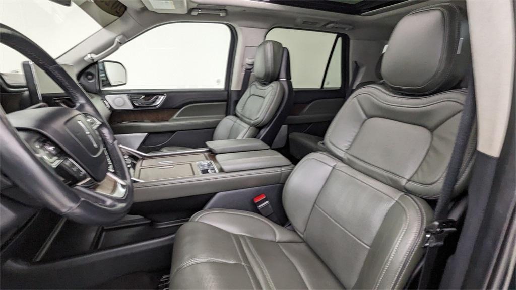used 2023 Lincoln Navigator car, priced at $68,472