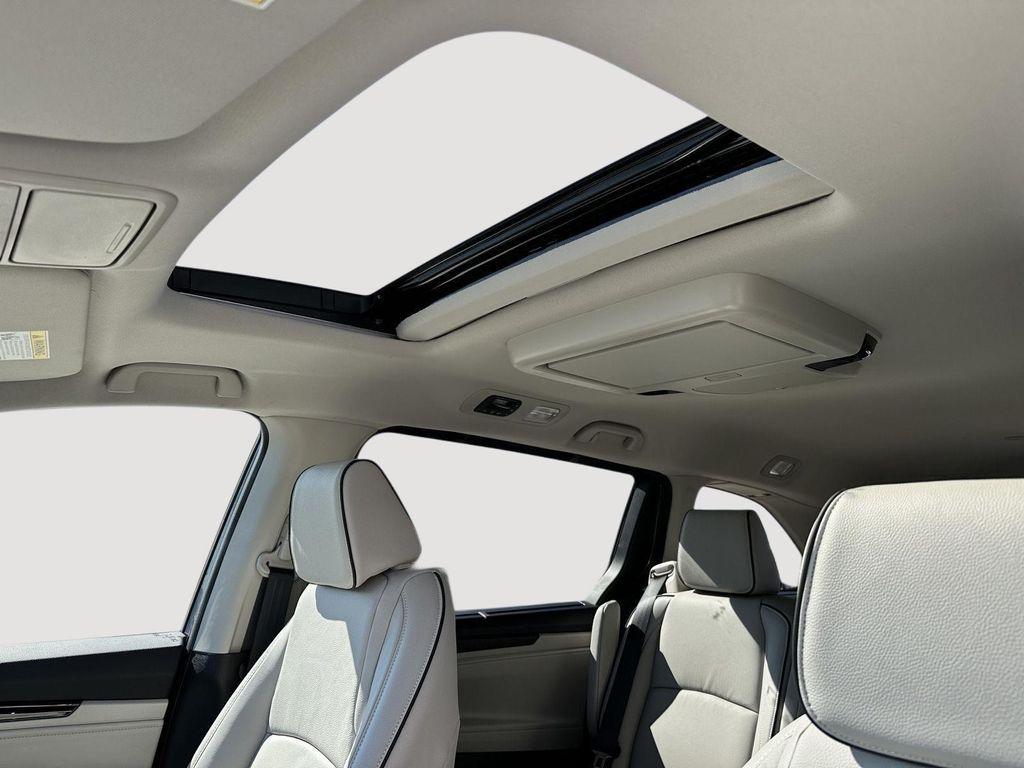 new 2026 Honda Odyssey car, priced at $47,635