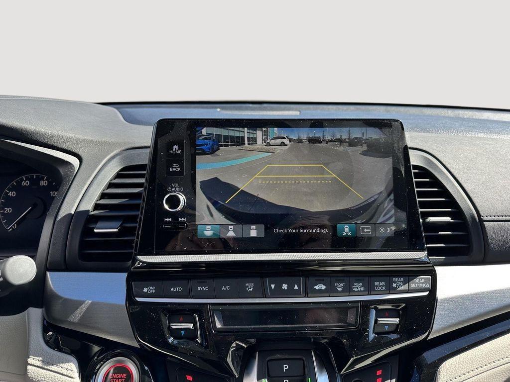 new 2026 Honda Odyssey car, priced at $47,635