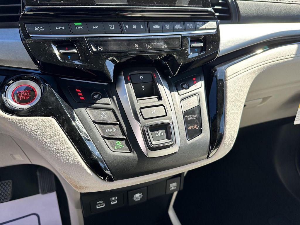 new 2026 Honda Odyssey car, priced at $47,635