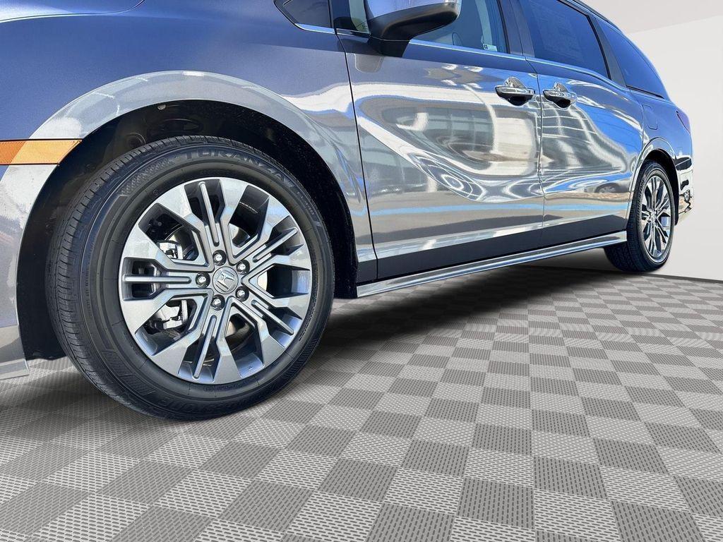new 2026 Honda Odyssey car, priced at $47,635