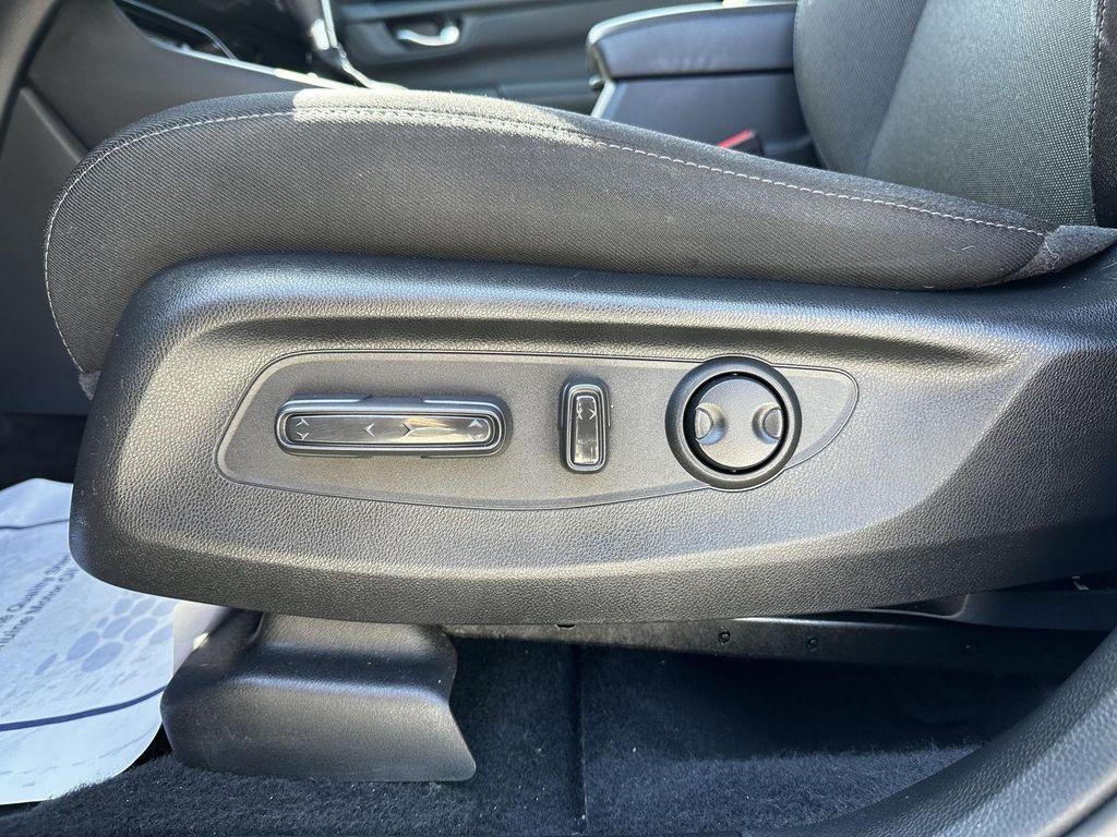 used 2023 Honda CR-V car, priced at $31,000