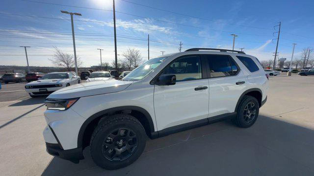 new 2025 Honda Pilot car, priced at $49,850