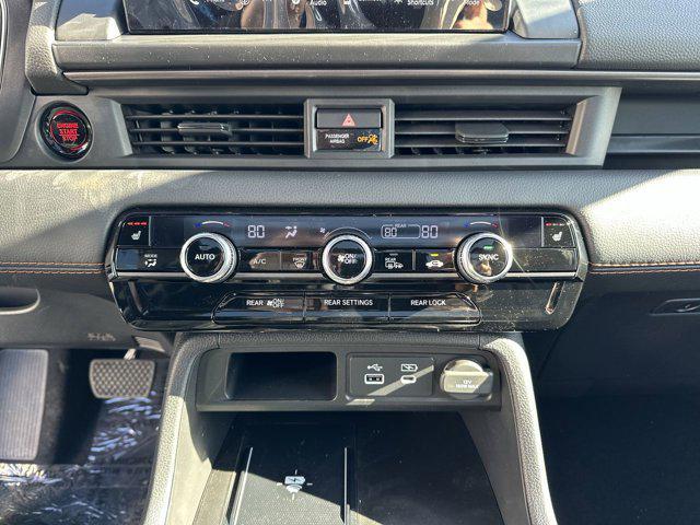 new 2025 Honda Pilot car, priced at $49,850