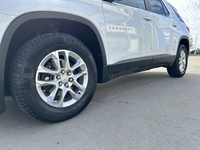 used 2020 Chevrolet Traverse car, priced at $15,500