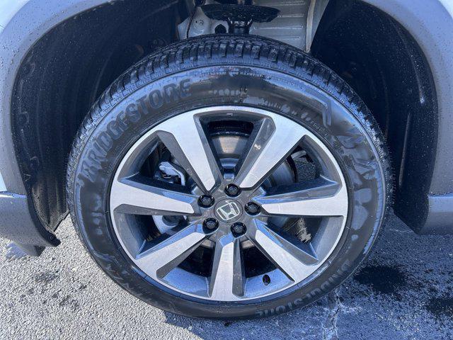 new 2025 Honda Pilot car, priced at $51,550