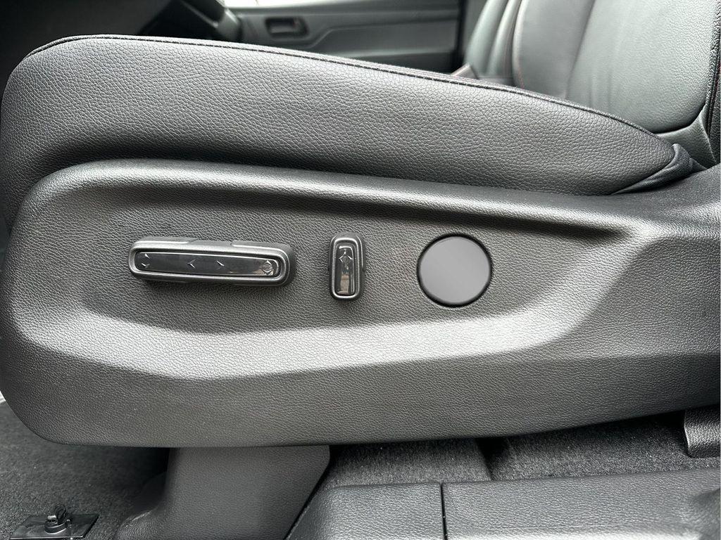 new 2026 Honda Odyssey car, priced at $43,497