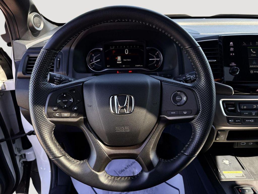 used 2025 Honda Passport car, priced at $40,950
