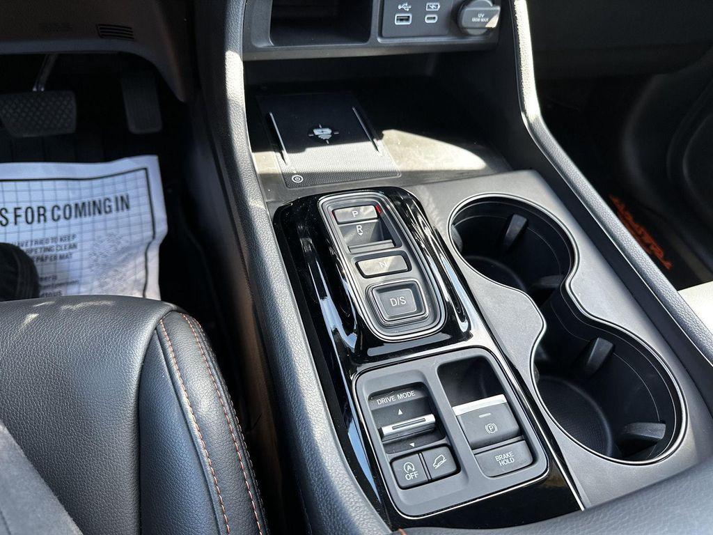 used 2024 Honda Pilot car, priced at $43,000