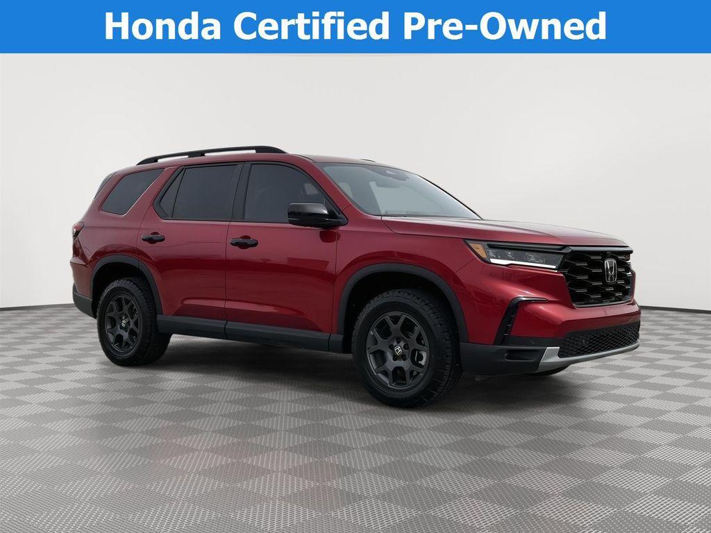 used 2025 Honda Pilot car, priced at $48,500