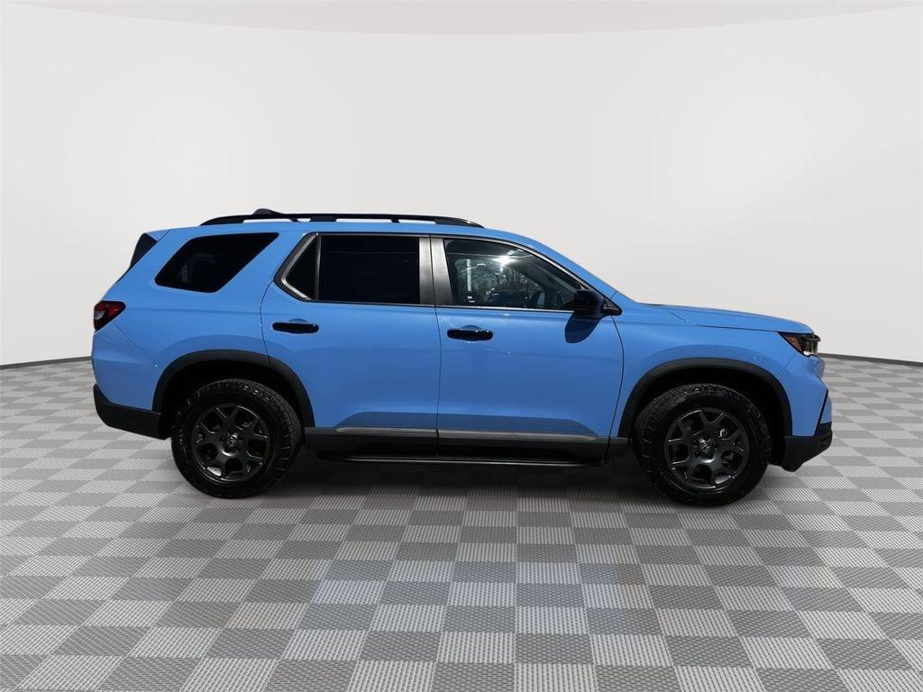 used 2024 Honda Pilot car, priced at $43,000