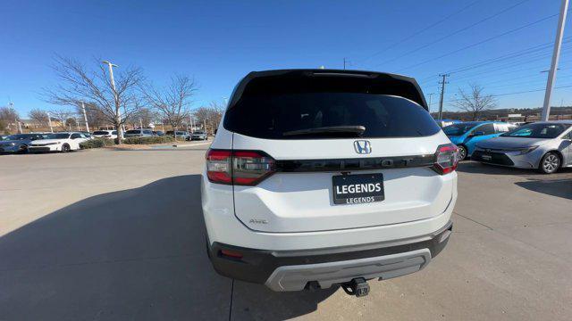 used 2025 Honda Pilot car, priced at $43,000