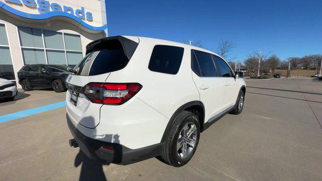used 2025 Honda Pilot car, priced at $43,000