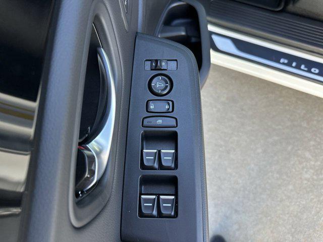 used 2025 Honda Pilot car, priced at $43,000