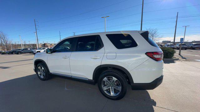 used 2025 Honda Pilot car, priced at $43,000