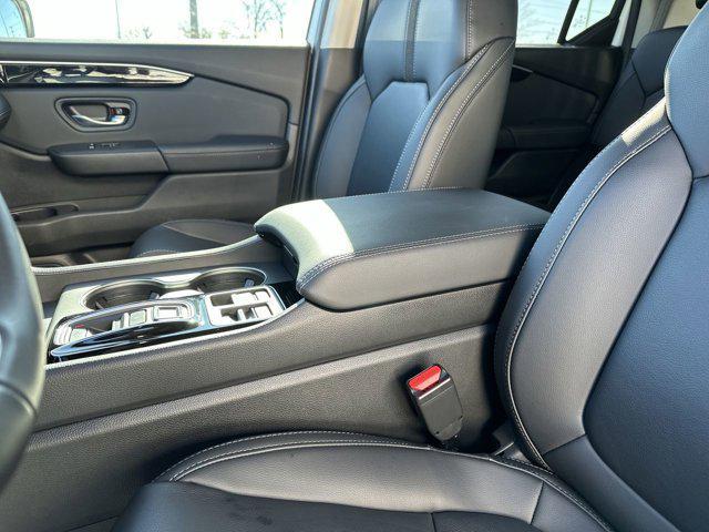 used 2025 Honda Pilot car, priced at $43,000