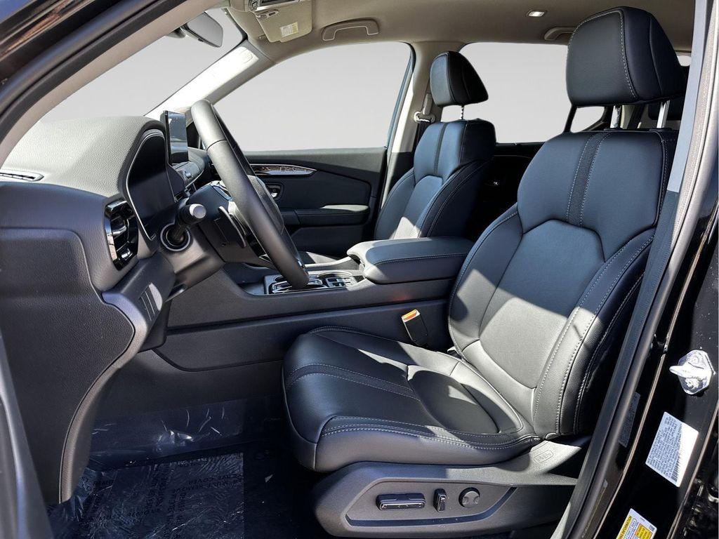 new 2026 Honda Pilot car, priced at $47,635