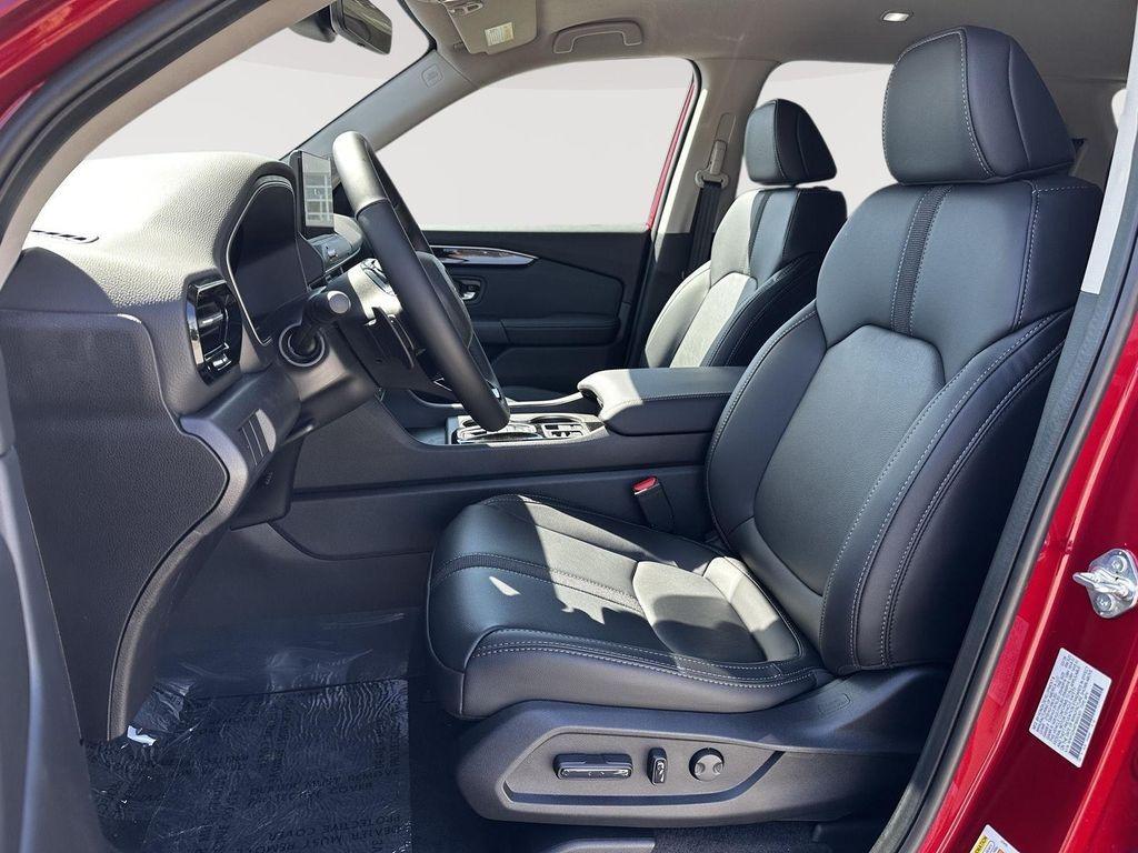 new 2026 Honda Pilot car, priced at $44,445