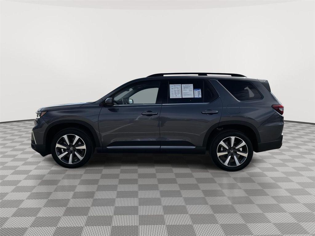 used 2025 Honda Pilot car, priced at $49,000