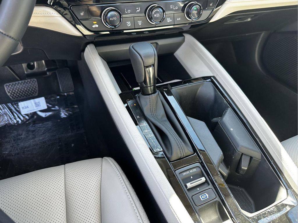 new 2026 Honda Accord Hybrid car, priced at $36,290