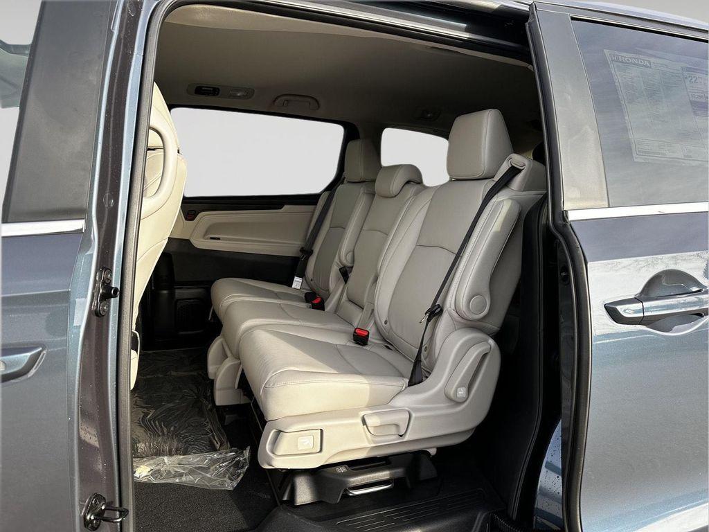 new 2026 Honda Odyssey car, priced at $42,655