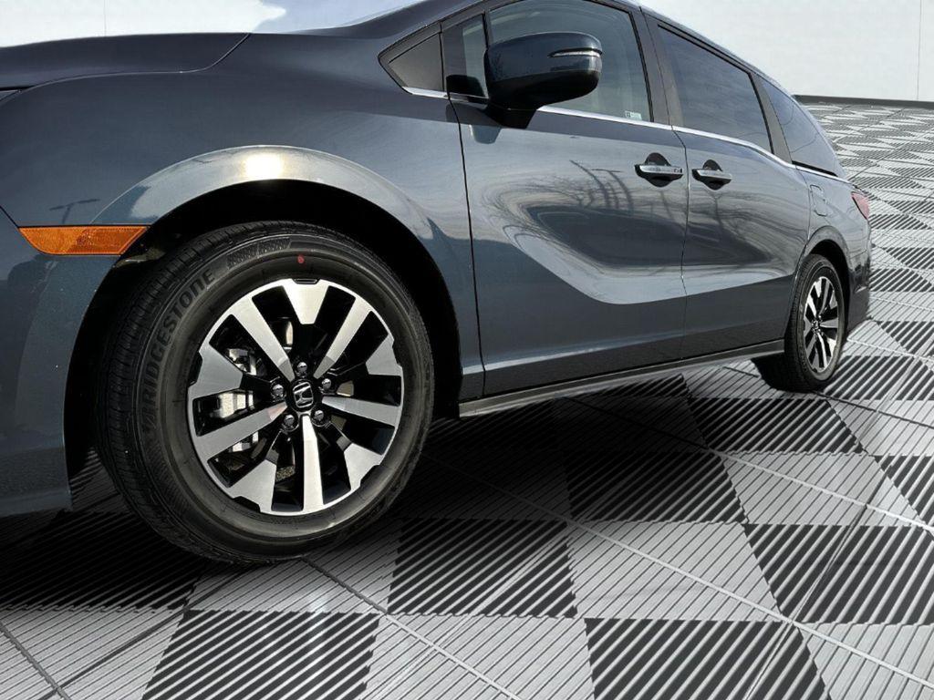 new 2026 Honda Odyssey car, priced at $42,655