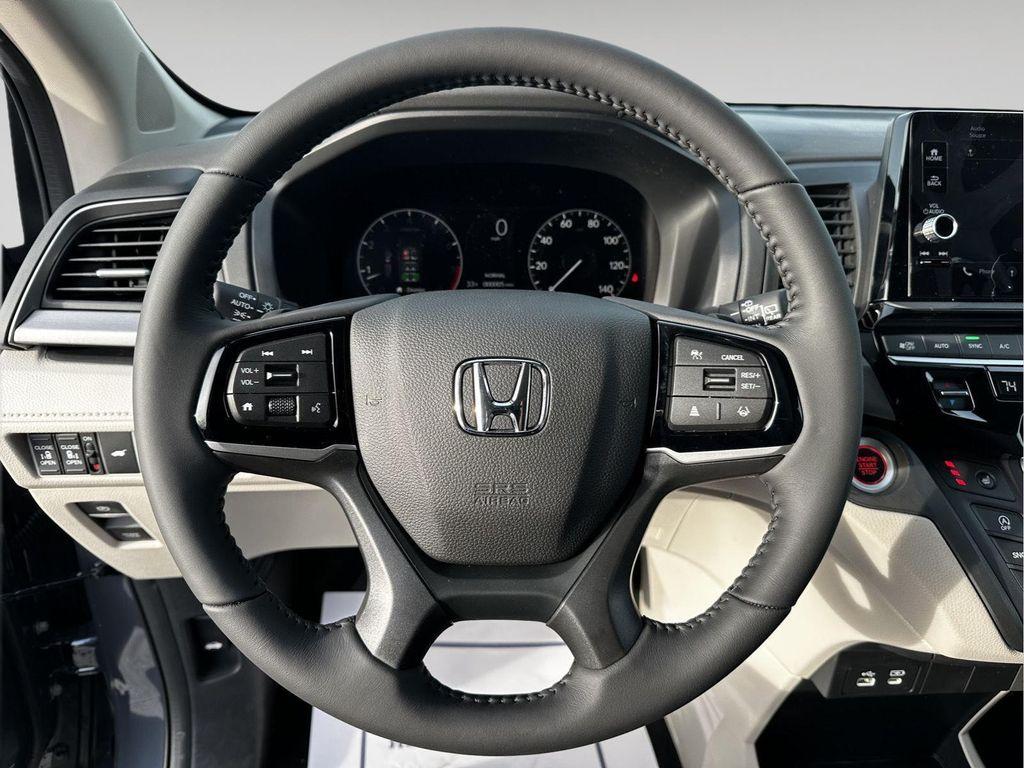 new 2026 Honda Odyssey car, priced at $42,655