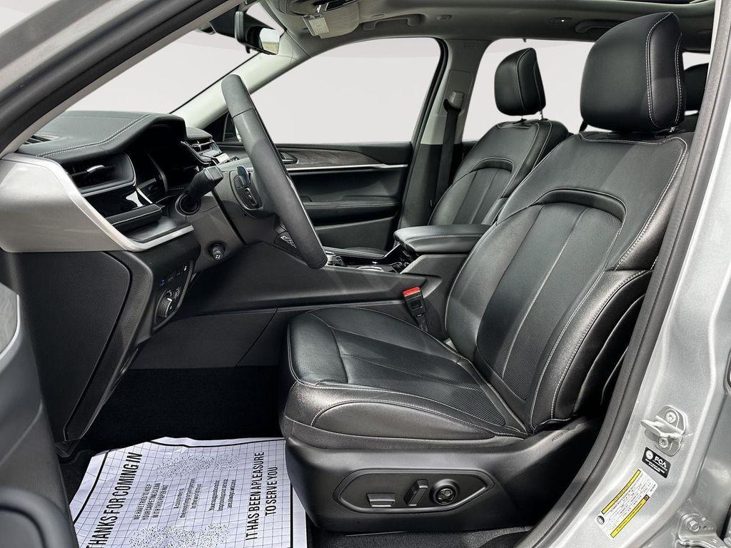 used 2022 Jeep Grand Cherokee 4xe car, priced at $25,000