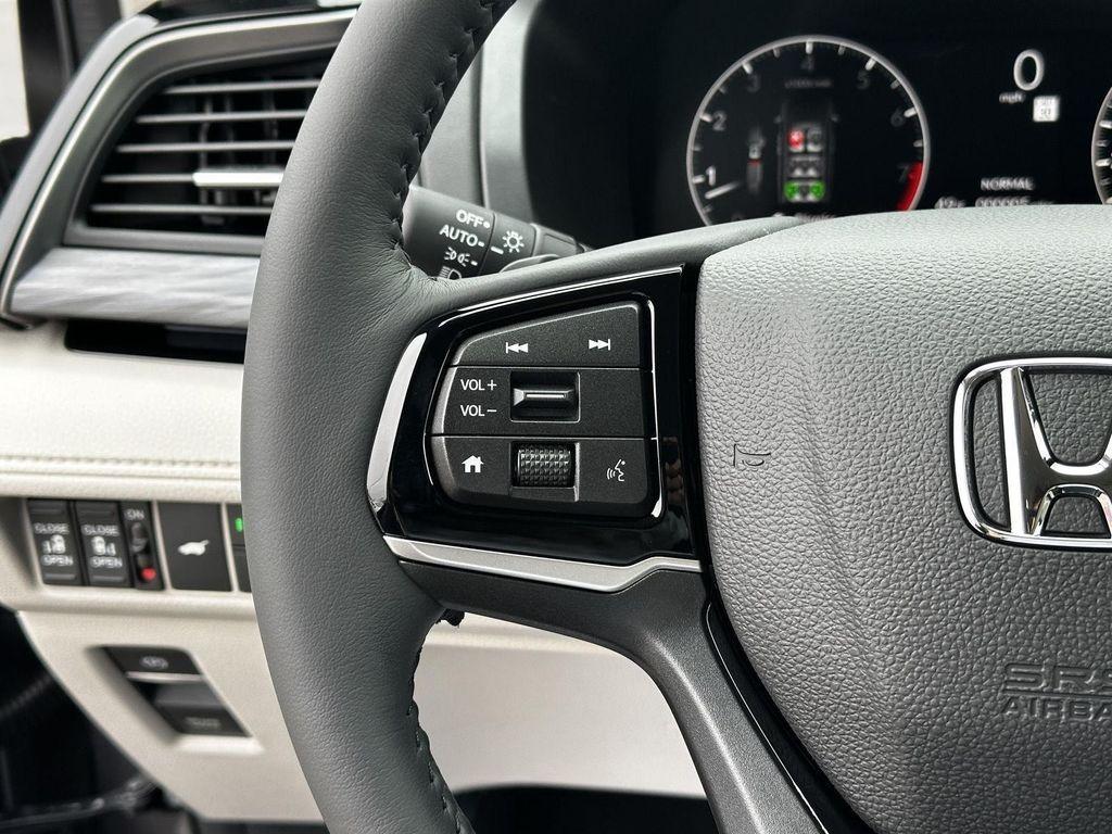 new 2026 Honda Odyssey car, priced at $50,440