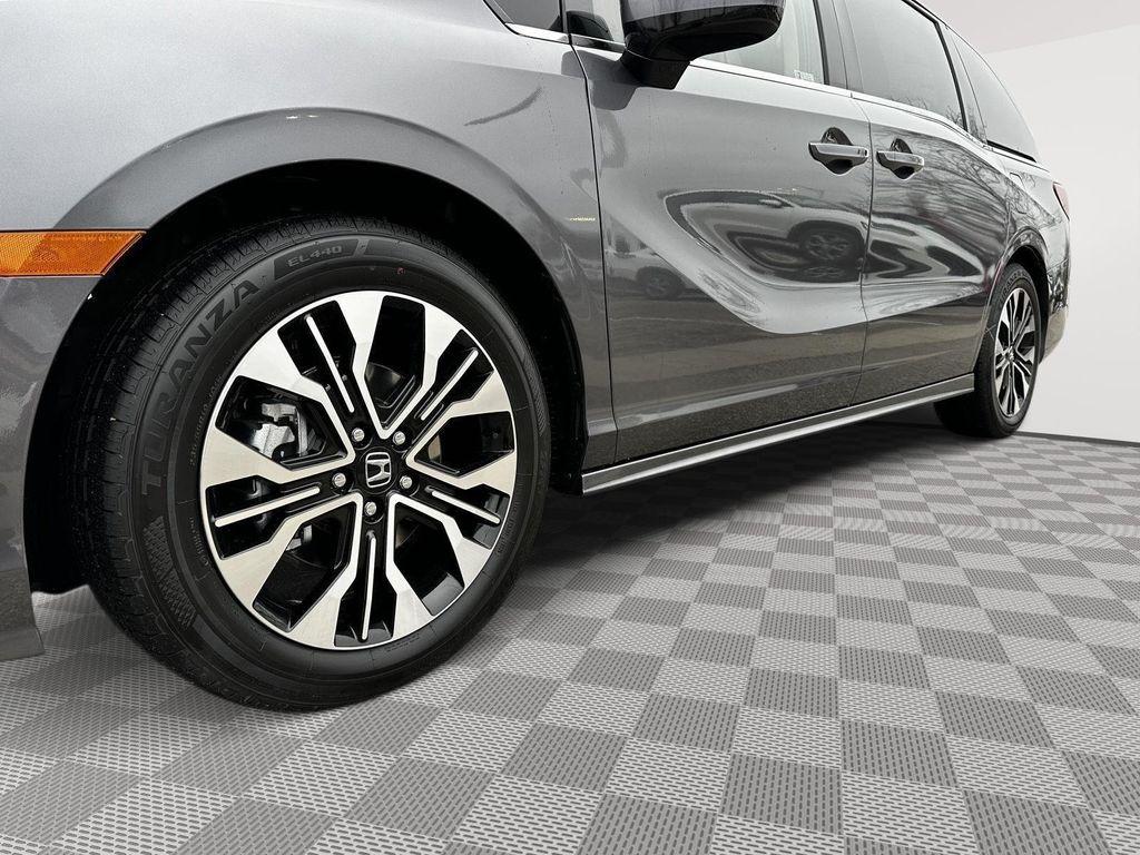 new 2026 Honda Odyssey car, priced at $50,440