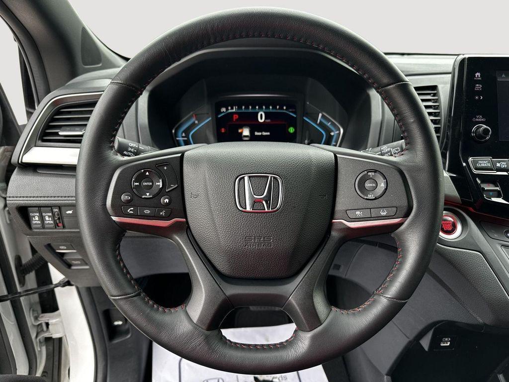 used 2024 Honda Odyssey car, priced at $37,500