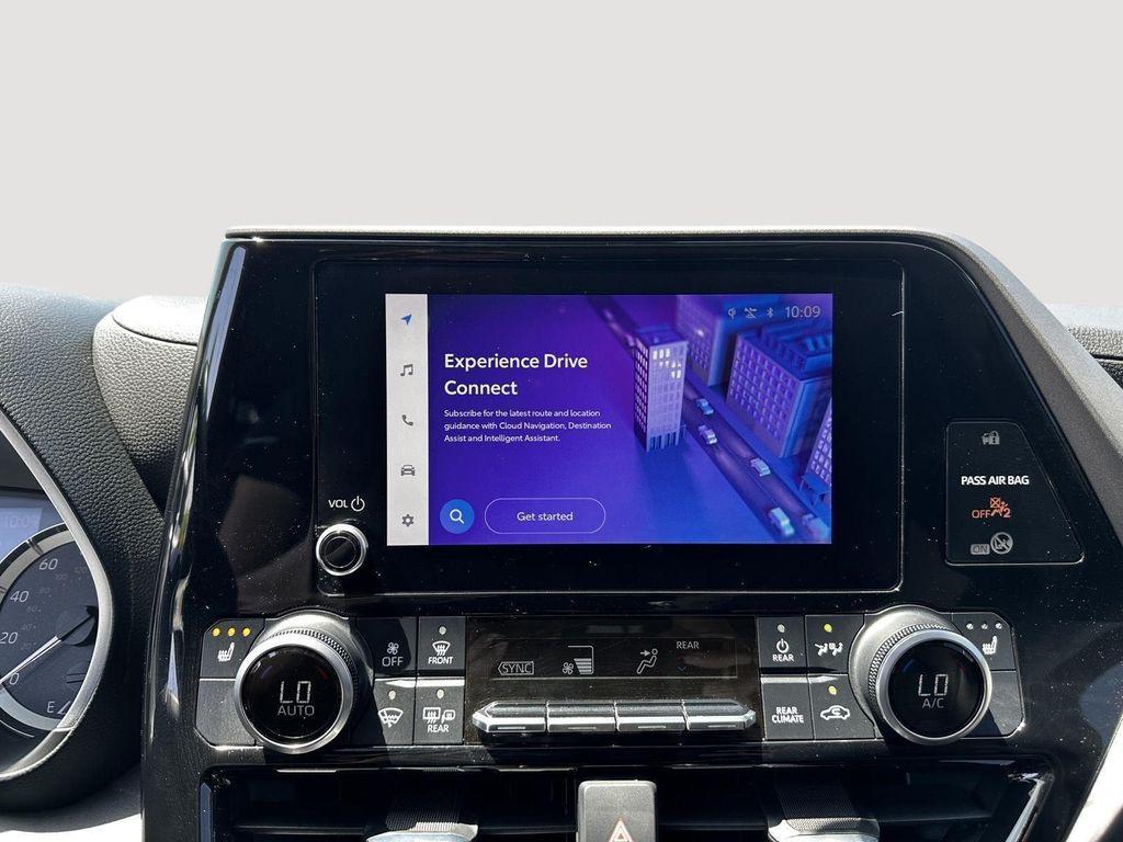 used 2023 Toyota Highlander car, priced at $35,000