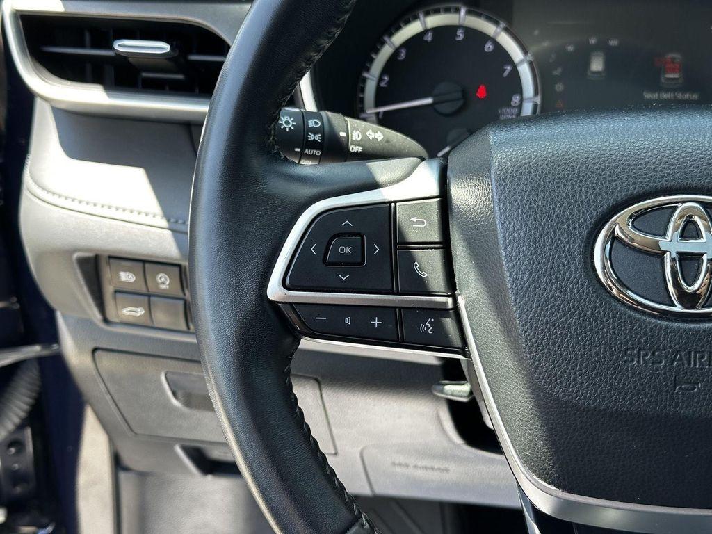 used 2023 Toyota Highlander car, priced at $35,000