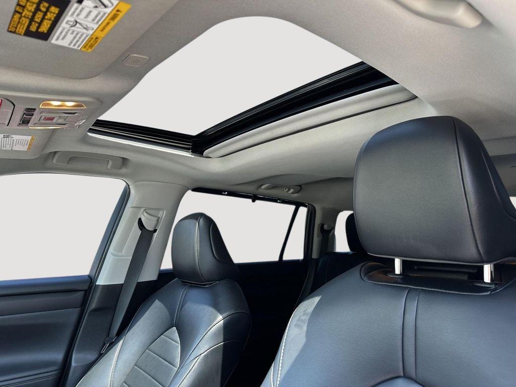 used 2023 Toyota Highlander car, priced at $35,000