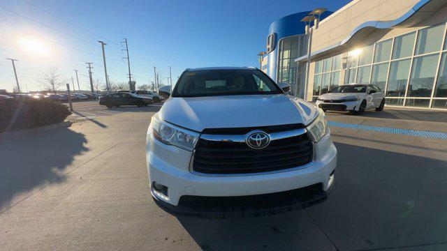 used 2015 Toyota Highlander car, priced at $18,500