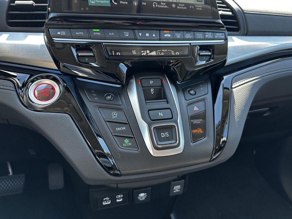 new 2026 Honda Odyssey car, priced at $46,695