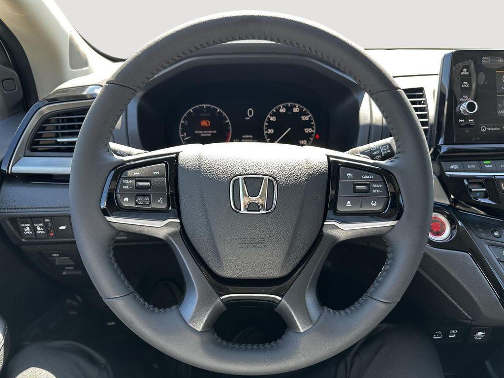 new 2026 Honda Odyssey car, priced at $46,695