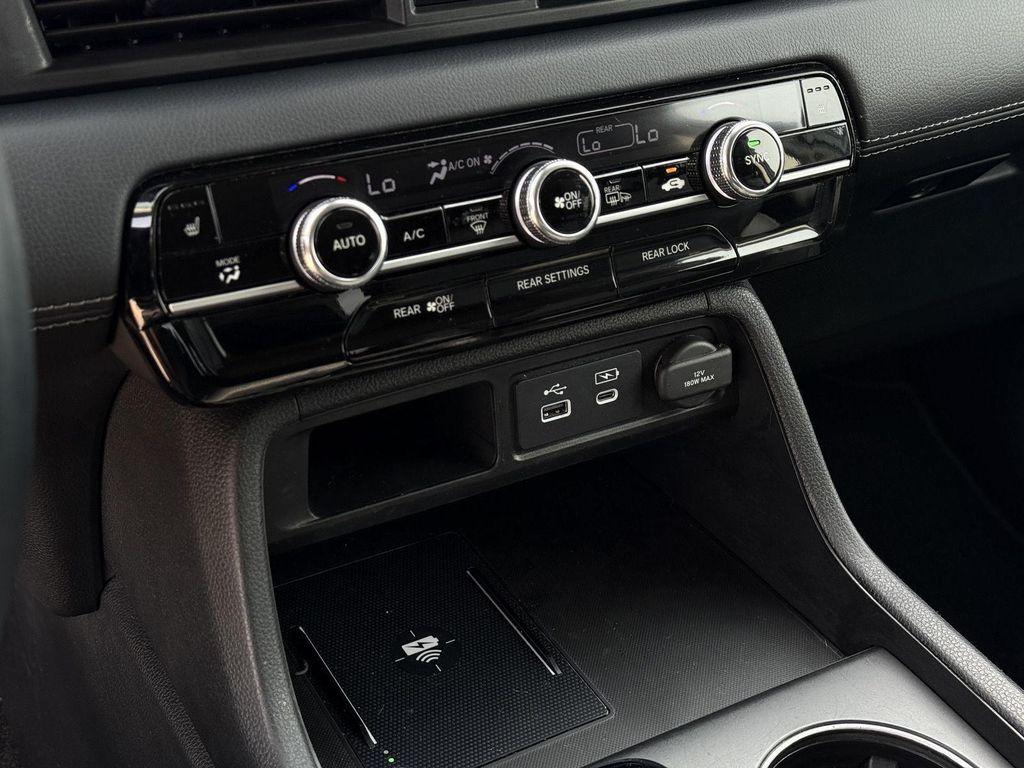 used 2025 Honda Pilot car, priced at $43,500