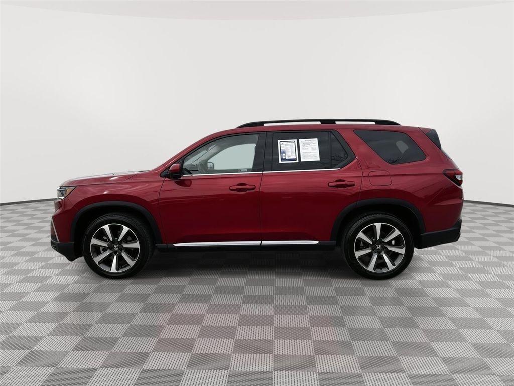 used 2024 Honda Pilot car, priced at $37,500