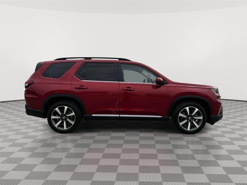 used 2024 Honda Pilot car, priced at $37,500