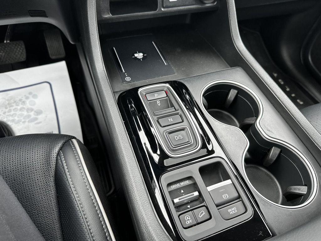 used 2024 Honda Pilot car, priced at $37,500