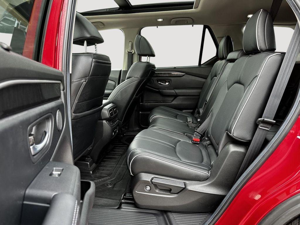 used 2024 Honda Pilot car, priced at $37,500