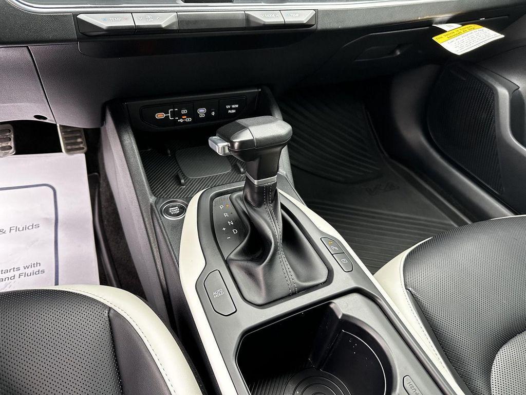 used 2025 Kia K4 car, priced at $27,000