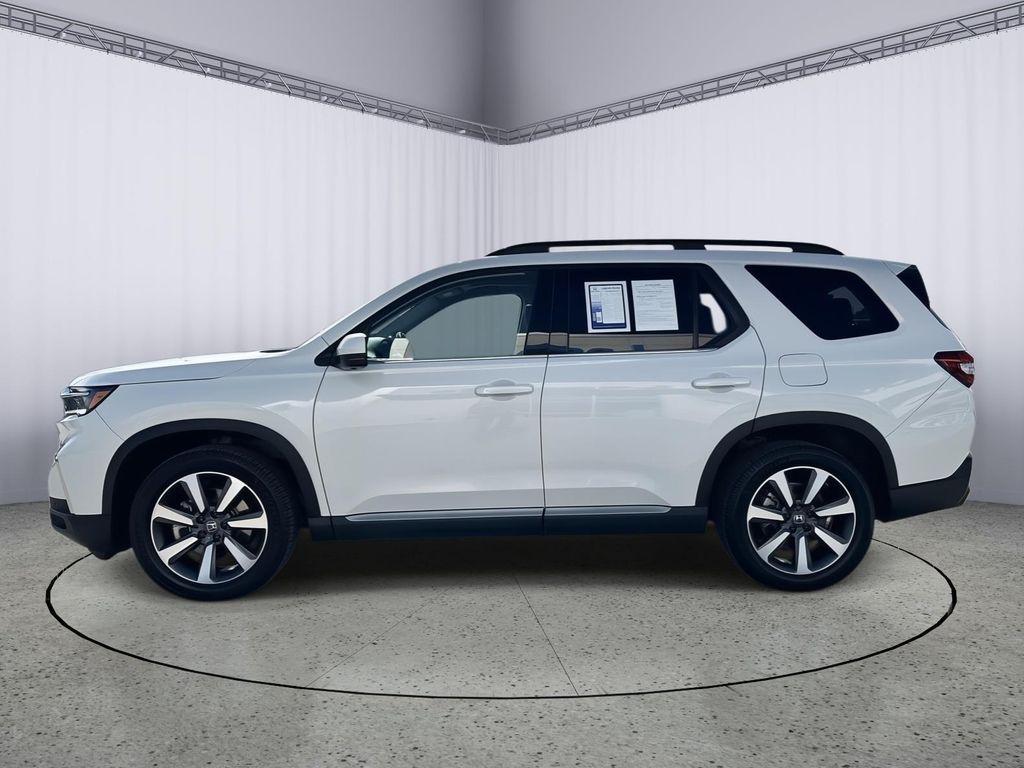 used 2024 Honda Pilot car, priced at $39,800