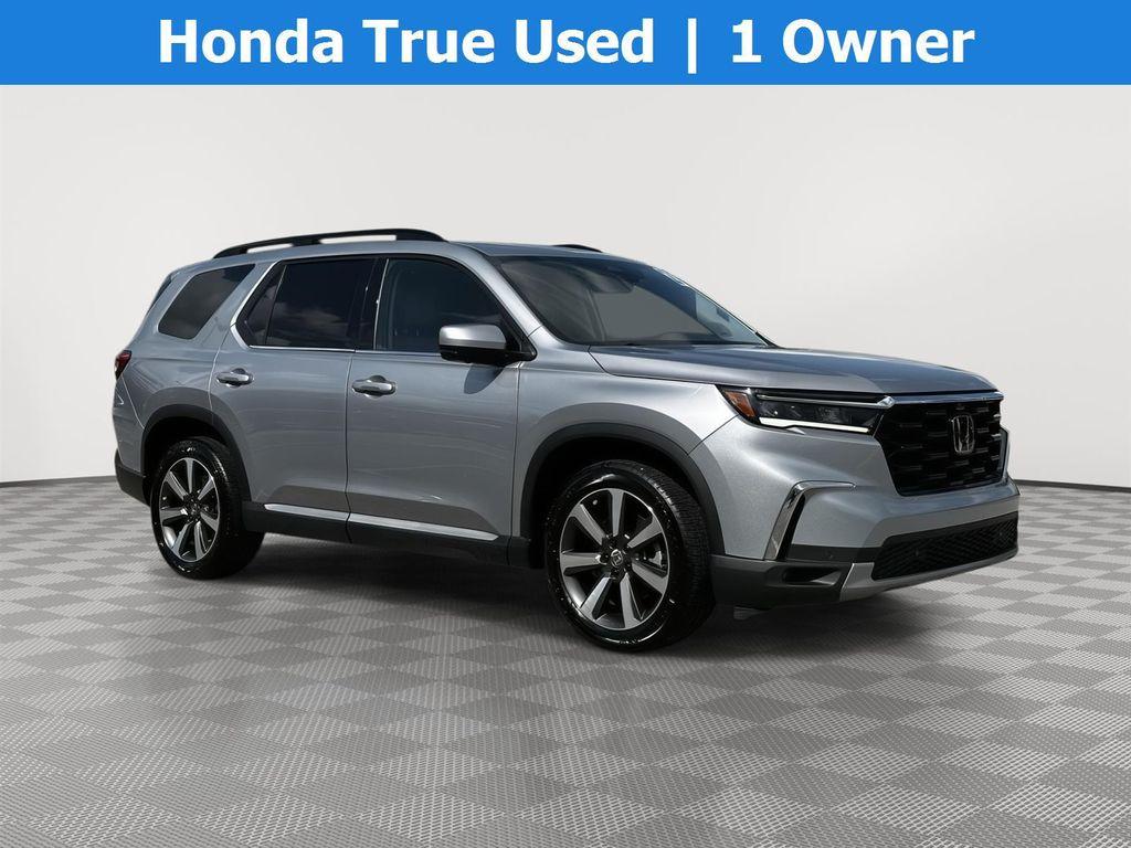 used 2024 Honda Pilot car, priced at $40,000