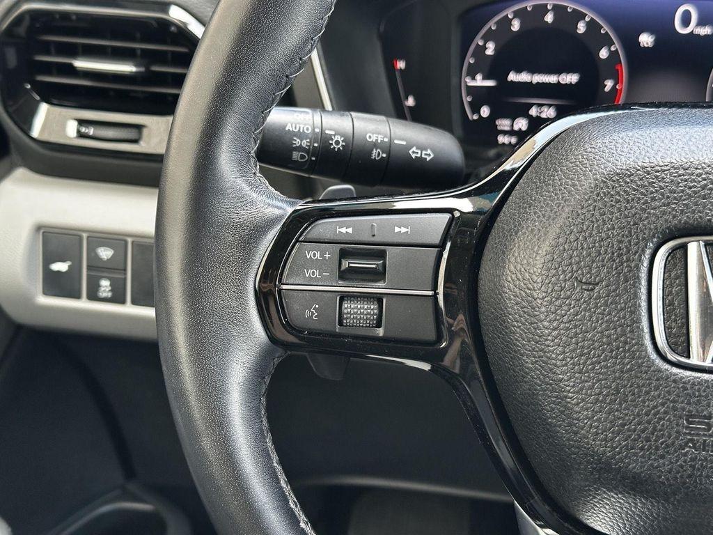 used 2024 Honda Pilot car, priced at $40,000