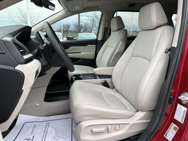 used 2025 Honda Odyssey car, priced at $43,000