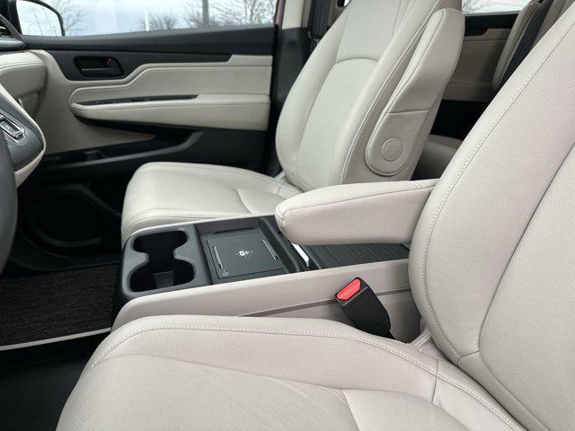 used 2025 Honda Odyssey car, priced at $43,000