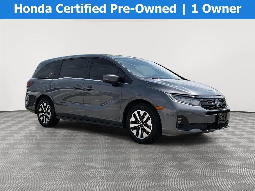 used 2025 Honda Odyssey car, priced at $40,000